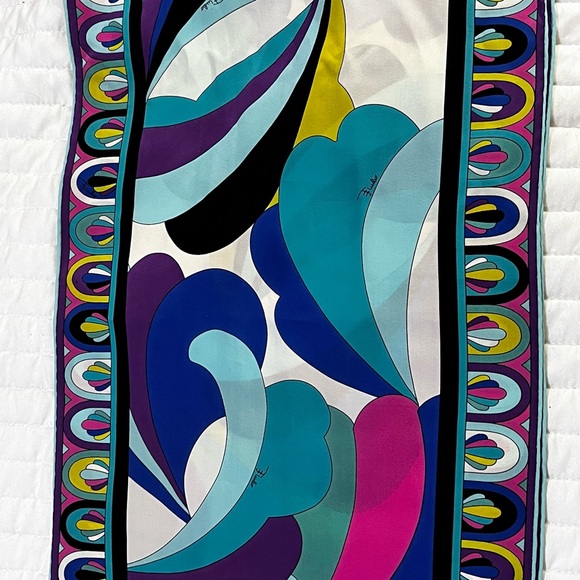 Emilio Pucci Vibrant Silk Scarf With Geometric Print in Purple, Blue, and White - Picture 7 of 11
